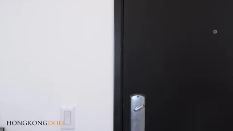 Asian girl hides face but shows her tight pussy — frame