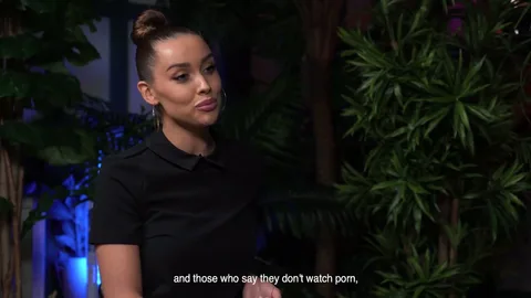 Luxury Girl gives SFW interview, no explicit scenes — frame