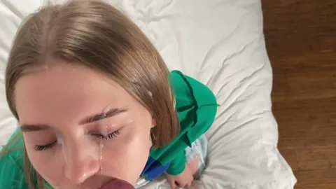 My girlfriend’s hot friend sucks cock like a pro 😋 — frame