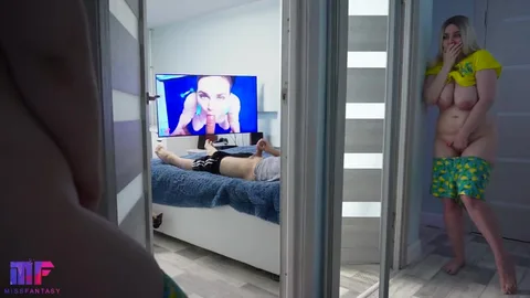 Wanted to watch parents fuck, found dad jerking off — frame